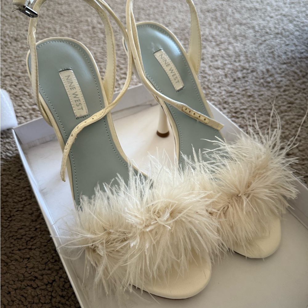 Nine West Cream Feathered Women's Sandals